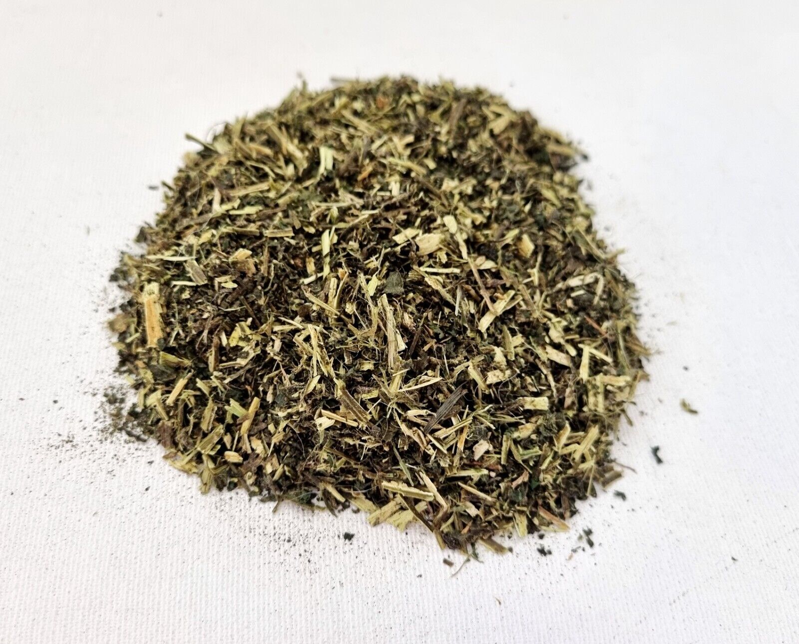 Brennnesselblätter geschnitten - obrazek 2