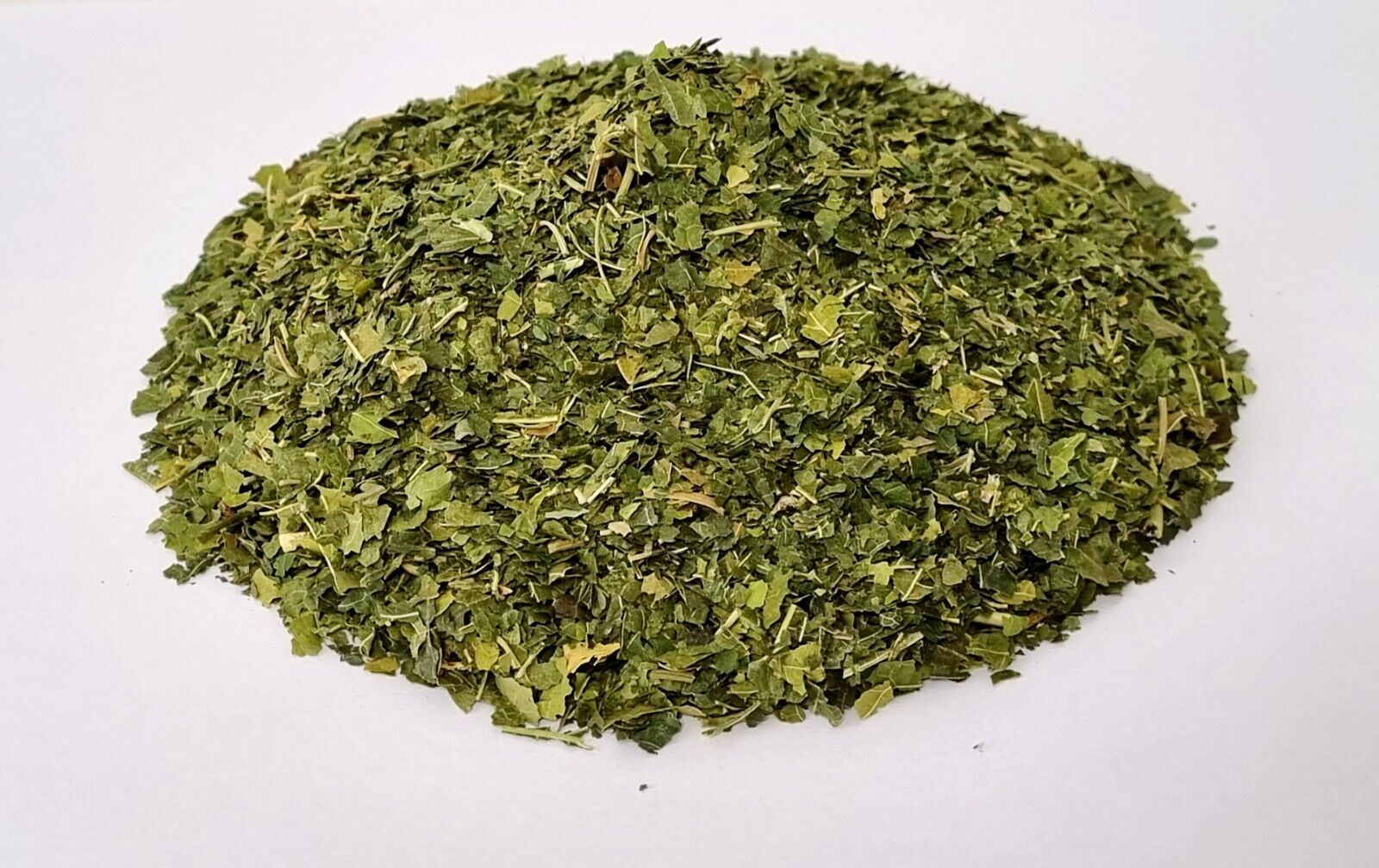 Weiße Maulbeerblätter geschnitten - obrazek 3